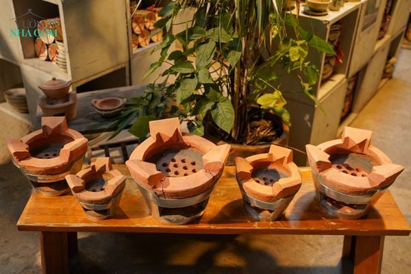  Bếp Lò Nhôm Đất Đỏ - Gốm Nam Bộ - Nhiều Size Lựa Chọn - Bếp Nấu Củi Truyền Thống. 