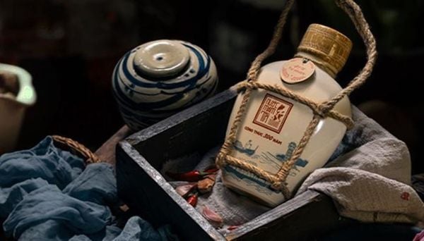  VNG x Old Fishing Village | Tĩn Nước Mắm - Sản Phẩm Độc Quyền cho Làng Chài Xưa. 