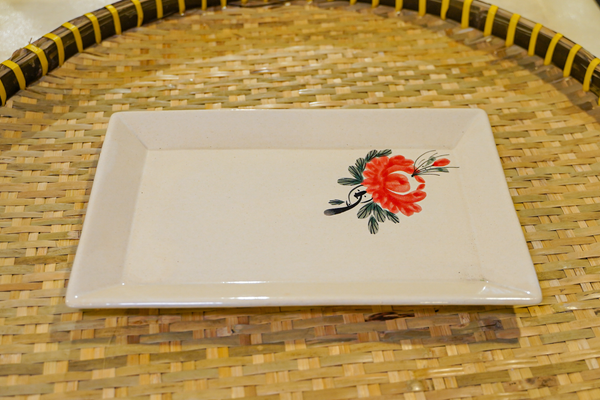  Dĩa Chữ Nhật Vẽ Tay Bông Đỏ – Vườn Nhà Gốm – Dùng Đựng Món Ăn – Size 21cm\29cm. 