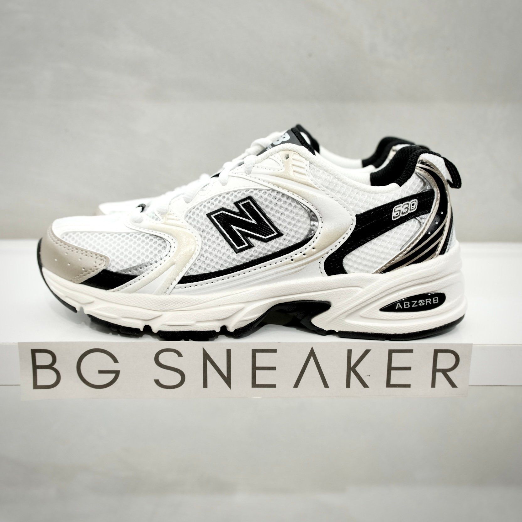  Giày New Balance 530 White & Light Gold Metallic MR530TC 