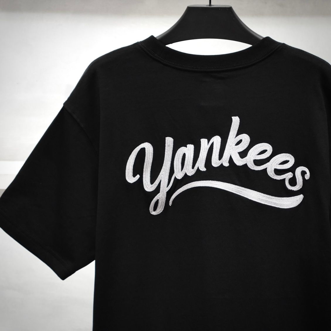  Áo Thun New Era NY Yankees Black Thêu 16668790 