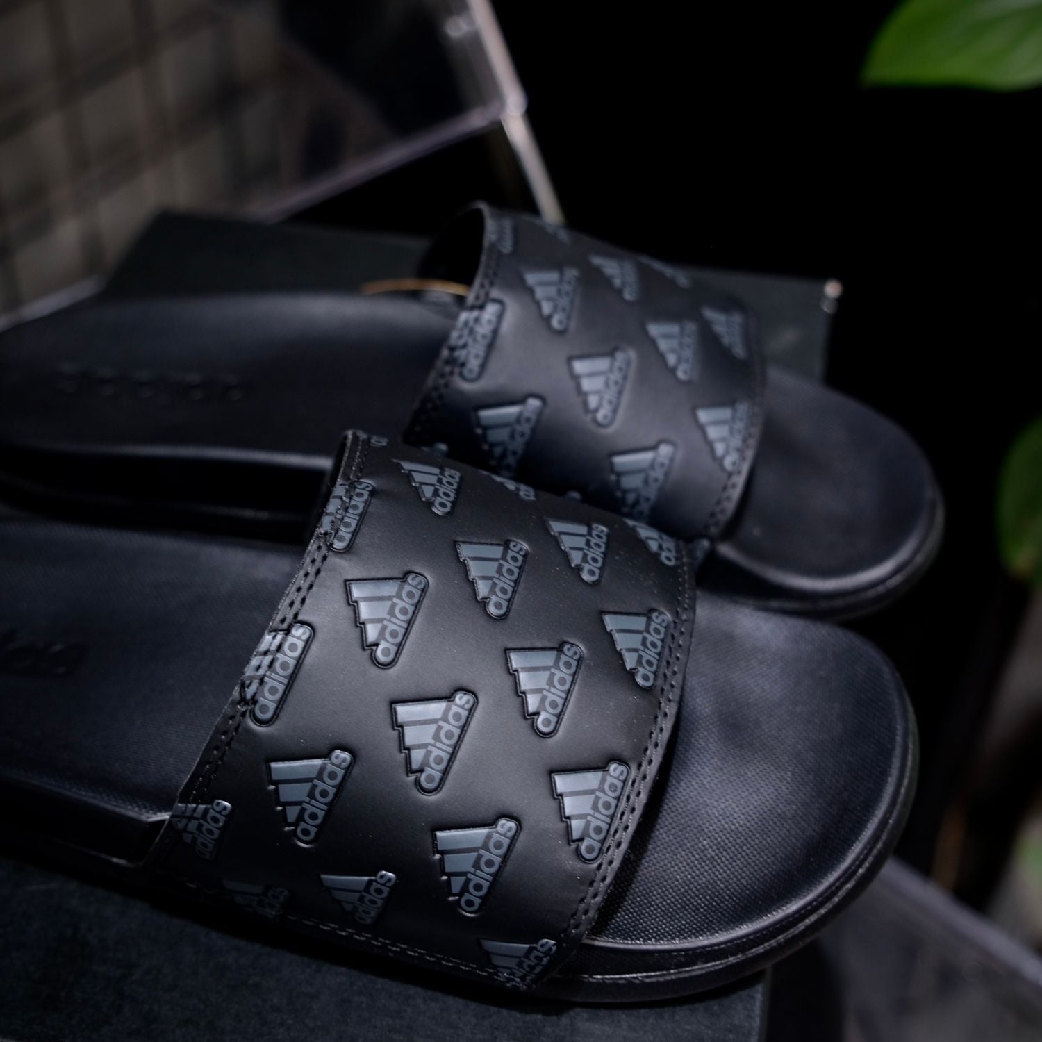  Dép Adidas Adilette Comfort Black   GV9736 