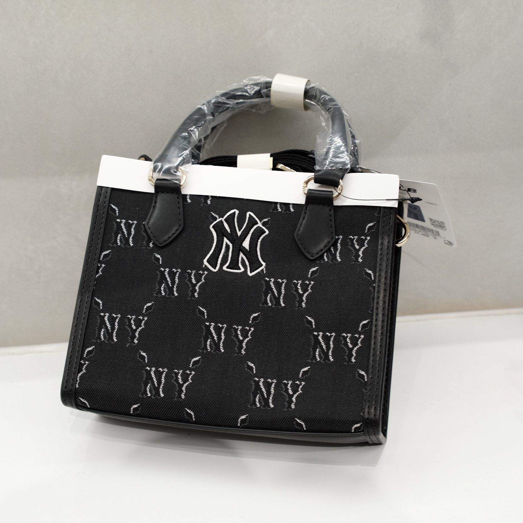  Túi Đeo Chéo MLB Diamond Monogram New York Yankees Crossbody Bag 7ACRMDG5N BROWN 