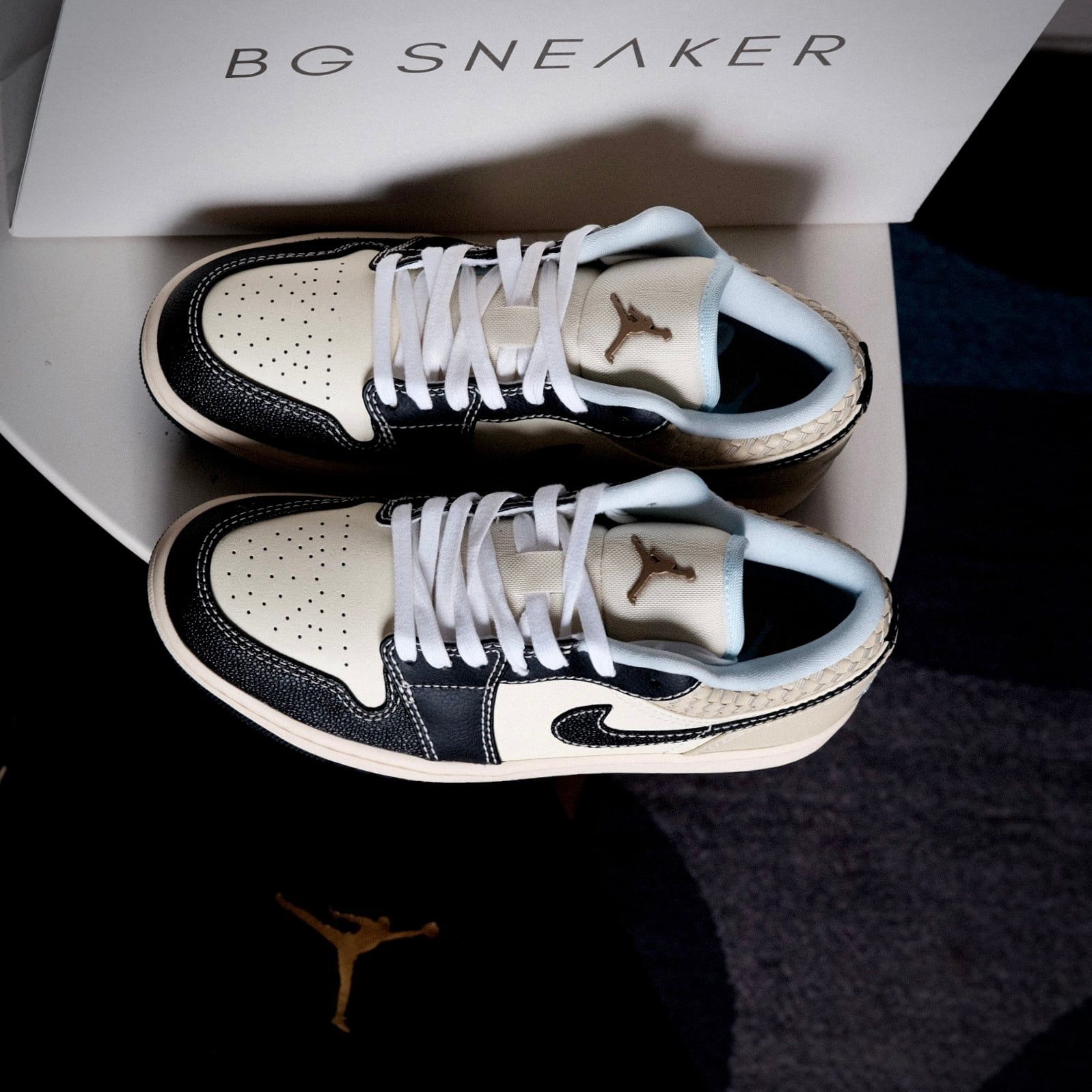  Giày Nike Air Jordan 1 Low SE Coconut Milk Black HQ3437-101 