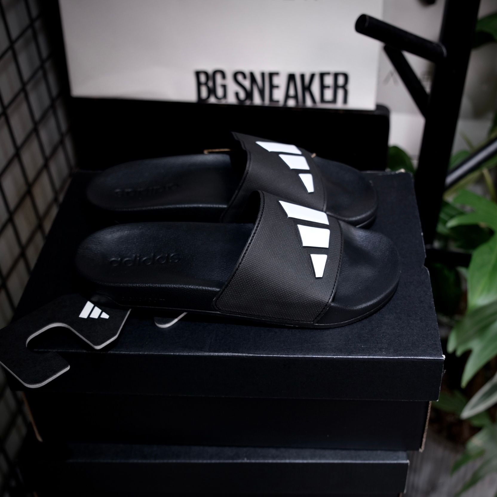  DÉP ADIDAS ADILETTE SHOWER ĐEN JS3565 