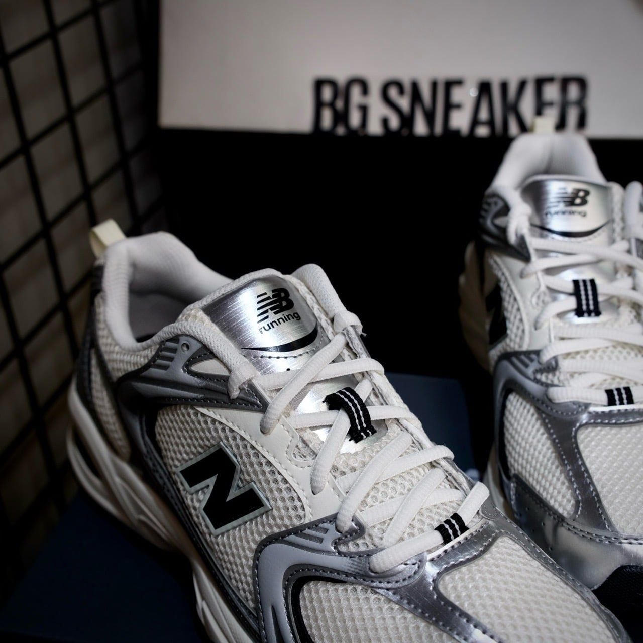  Giày New Balance 530 Series Silver MR530GMT 