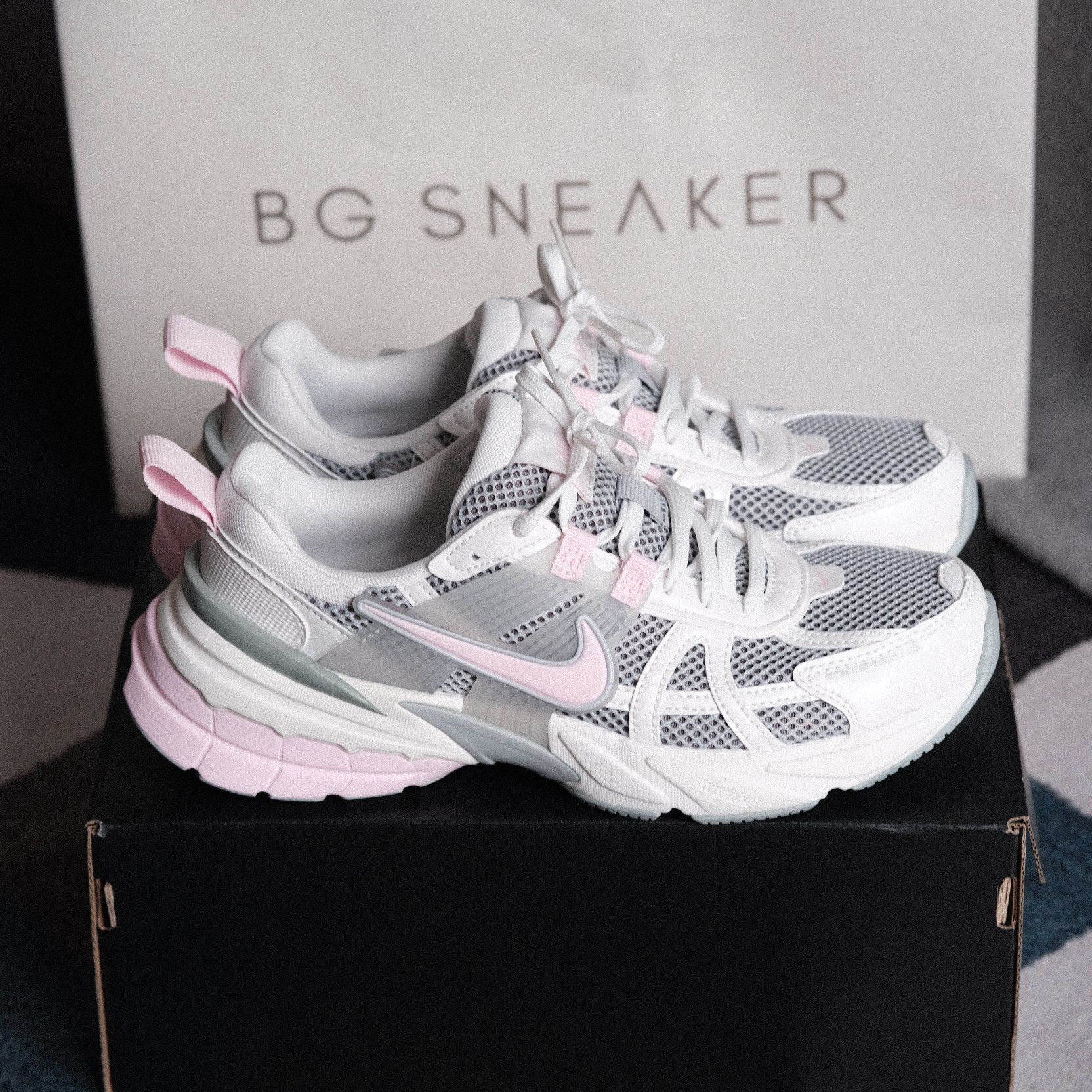  Giày Nike V2K Run ‘Light Pumice Pink Foam’ [HQ4046 001] 