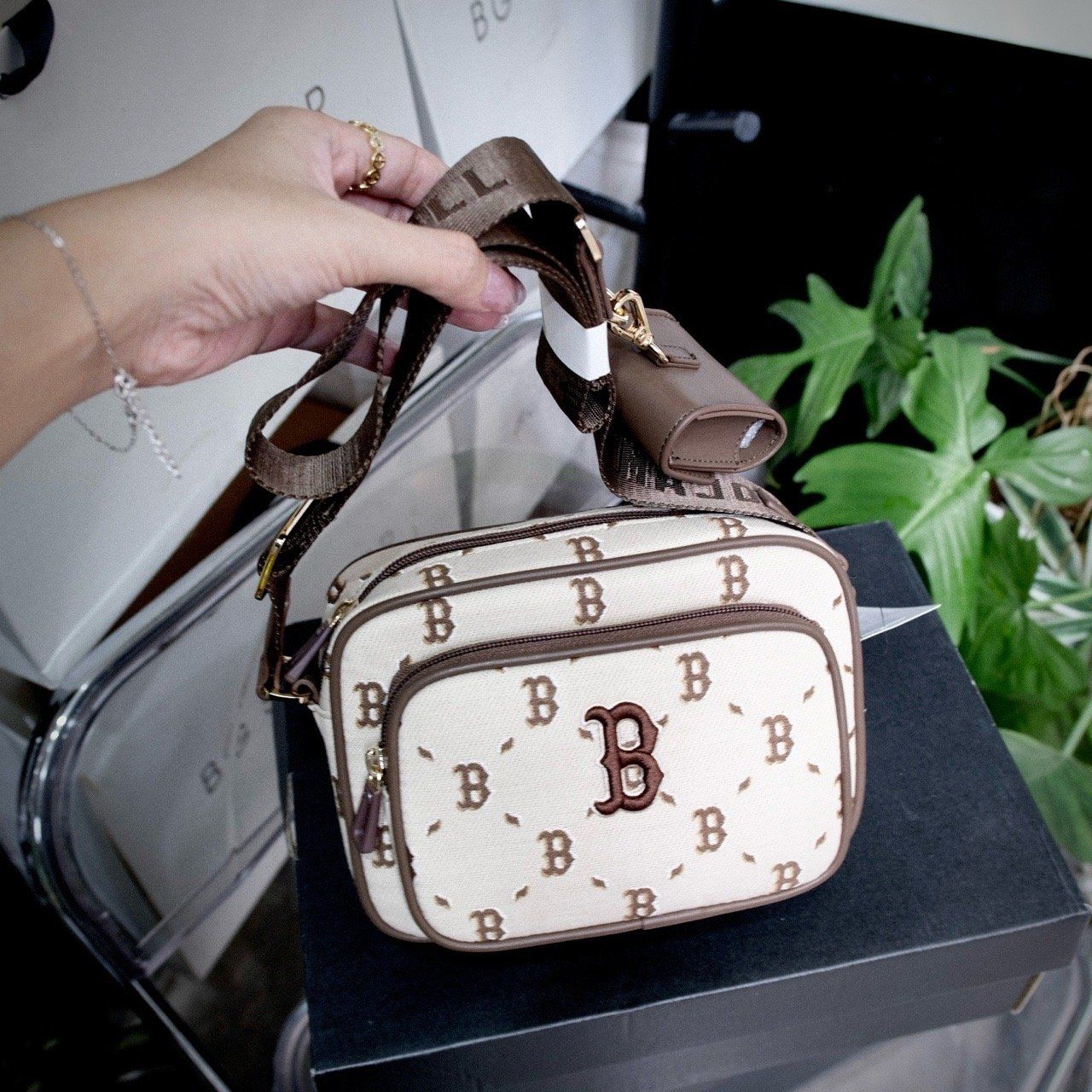  Túi MLB Mono Boston Brown bag 7ACRMDH5 43BRS 