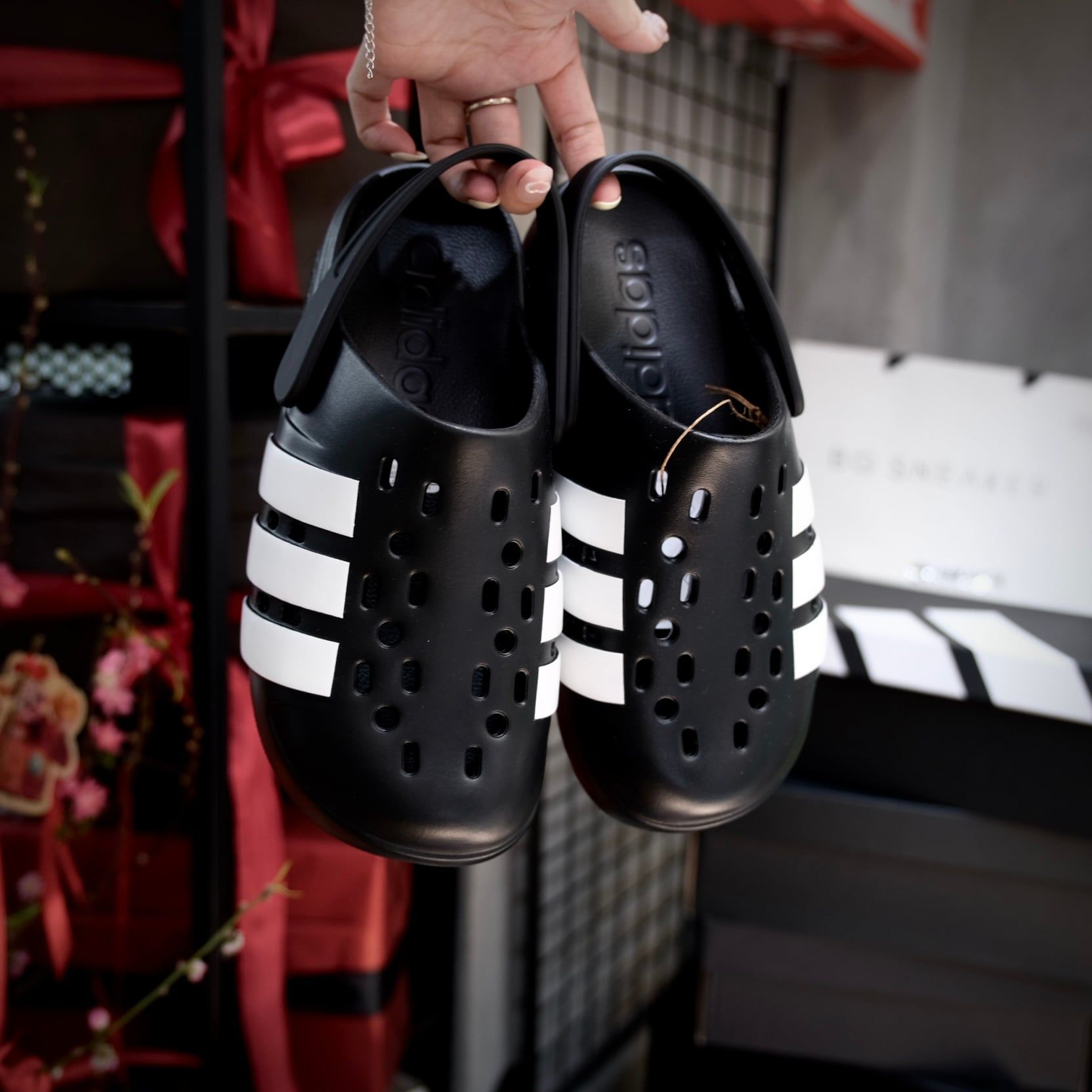  Dép Sục Adidas  Adilette 2.0 JQ8058 