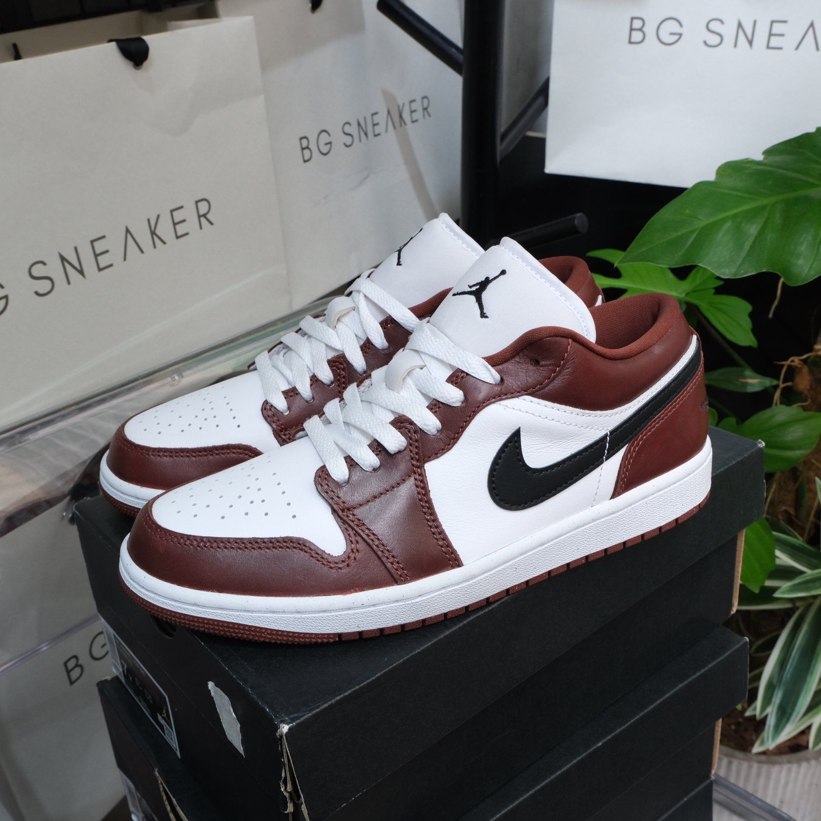  Giày Nike Air Jordan 1 Low SE Dark Pony HF3148-102 / HF3188 102 