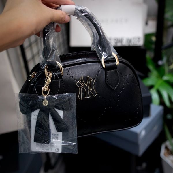  Túi Đeo Chéo MLB Diamond Monogram New York Yankees Crossbody BLACK 7ACRMDA5N-50BKS 