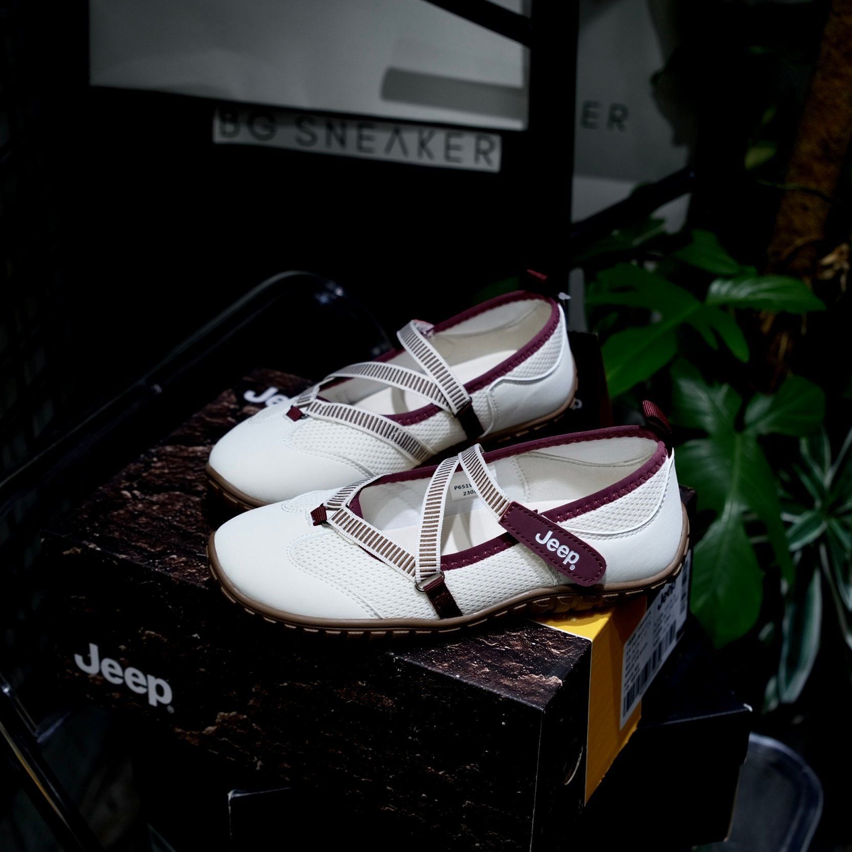  Giày Jeep Outdoor Shoes Women's Low Top Begie Red [P651W13111] 