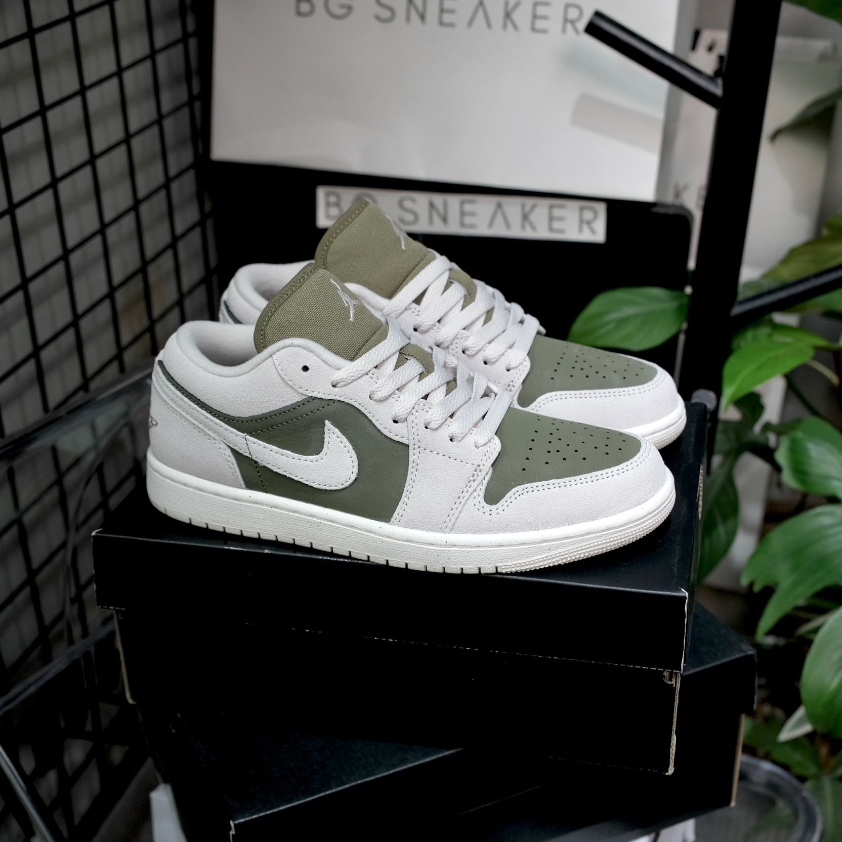  Giày Nike Air Jordan 1 Low SE Medium Olive Sail HV4089-201 