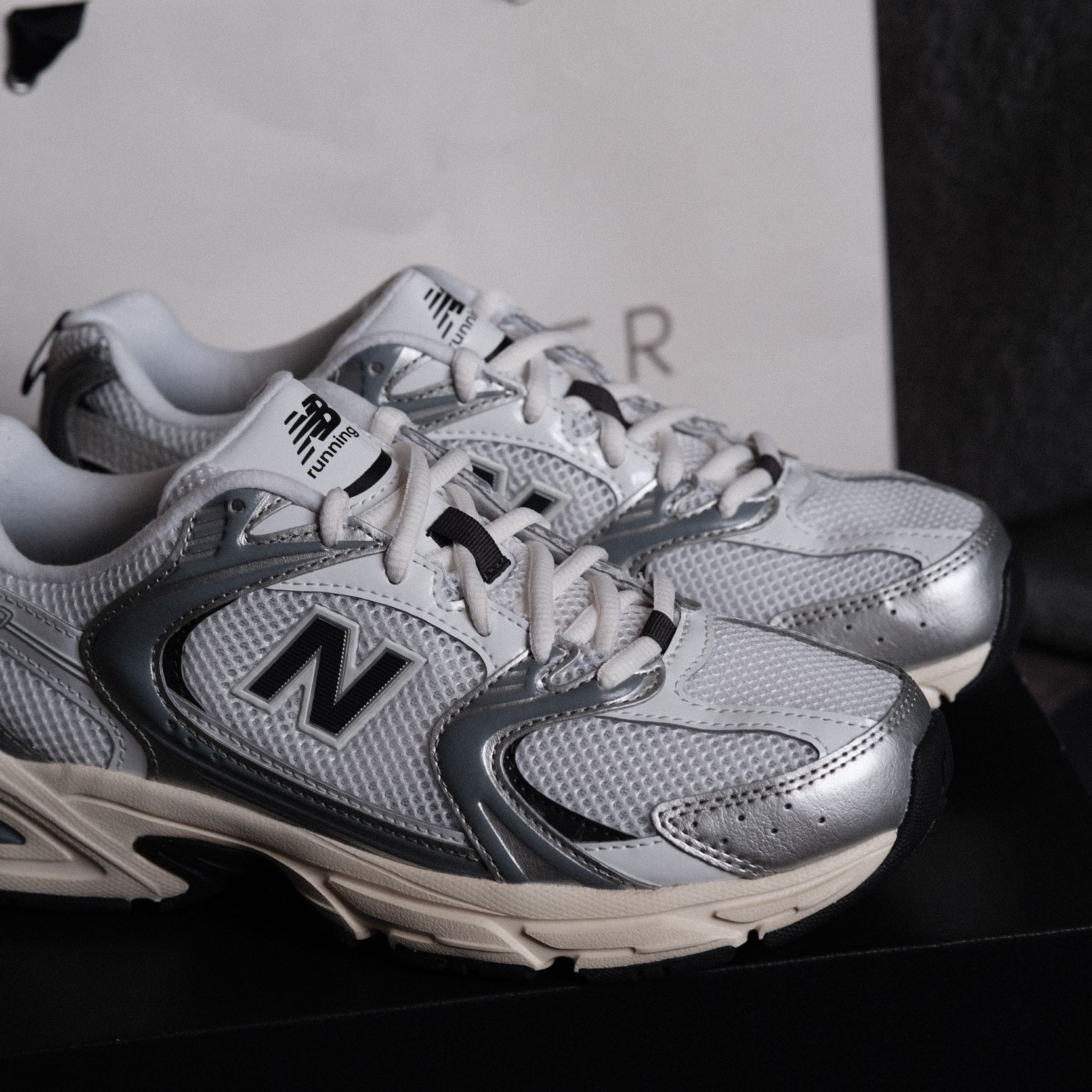  Giày New Balance 530 Sliver Cream Black U530ESA 