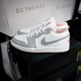  Giày Nike Air Jordan 1 Low ‘Red College Grey’ 553558-169 