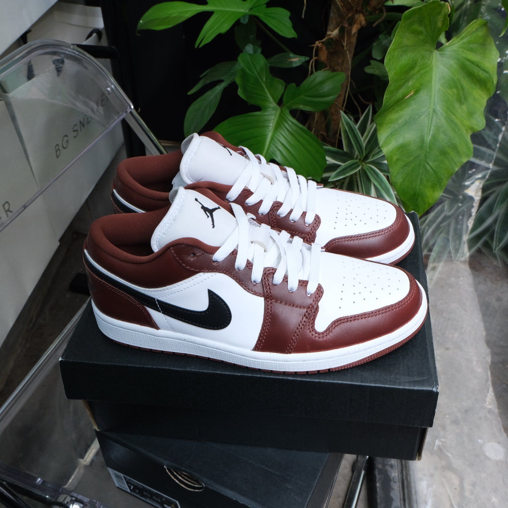  Giày Nike Air Jordan 1 Low SE Dark Pony HF3148-102 / HF3188 102 