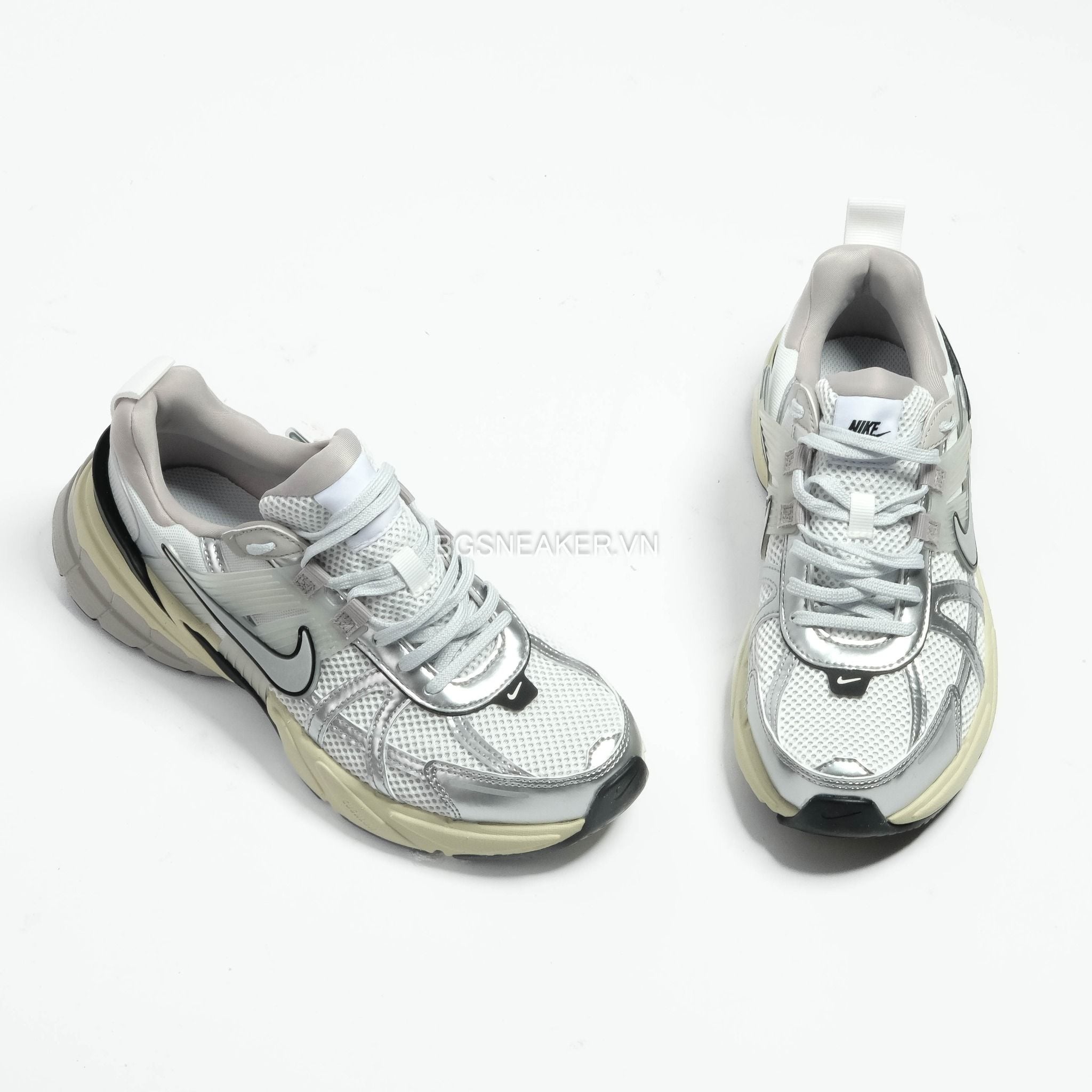  Giày Nike V2K Run Summit White Metallic Silver FD0736-100 
