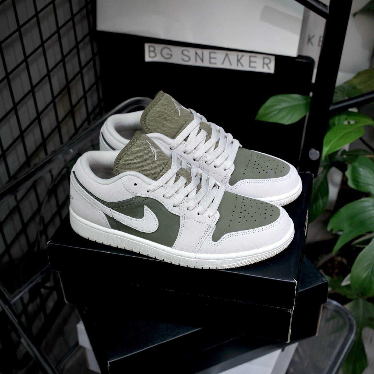  Giày Nike Air Jordan 1 Low SE Medium Olive Sail HV4089-201 