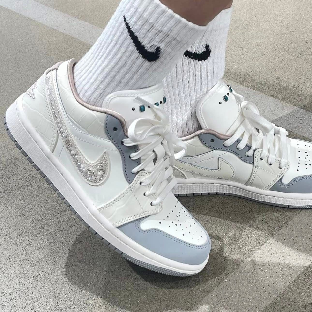  Giày Nike Air Jordan 1 Low Sail Soft Pearl IH7323-100 