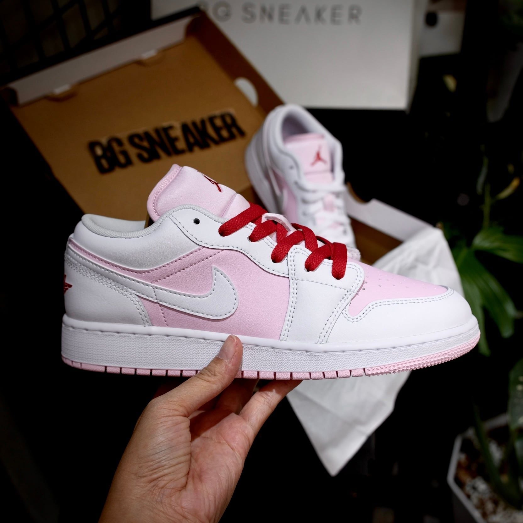  Giày Nike Air Jordan 1 Low Pink Foam White 553560-608 