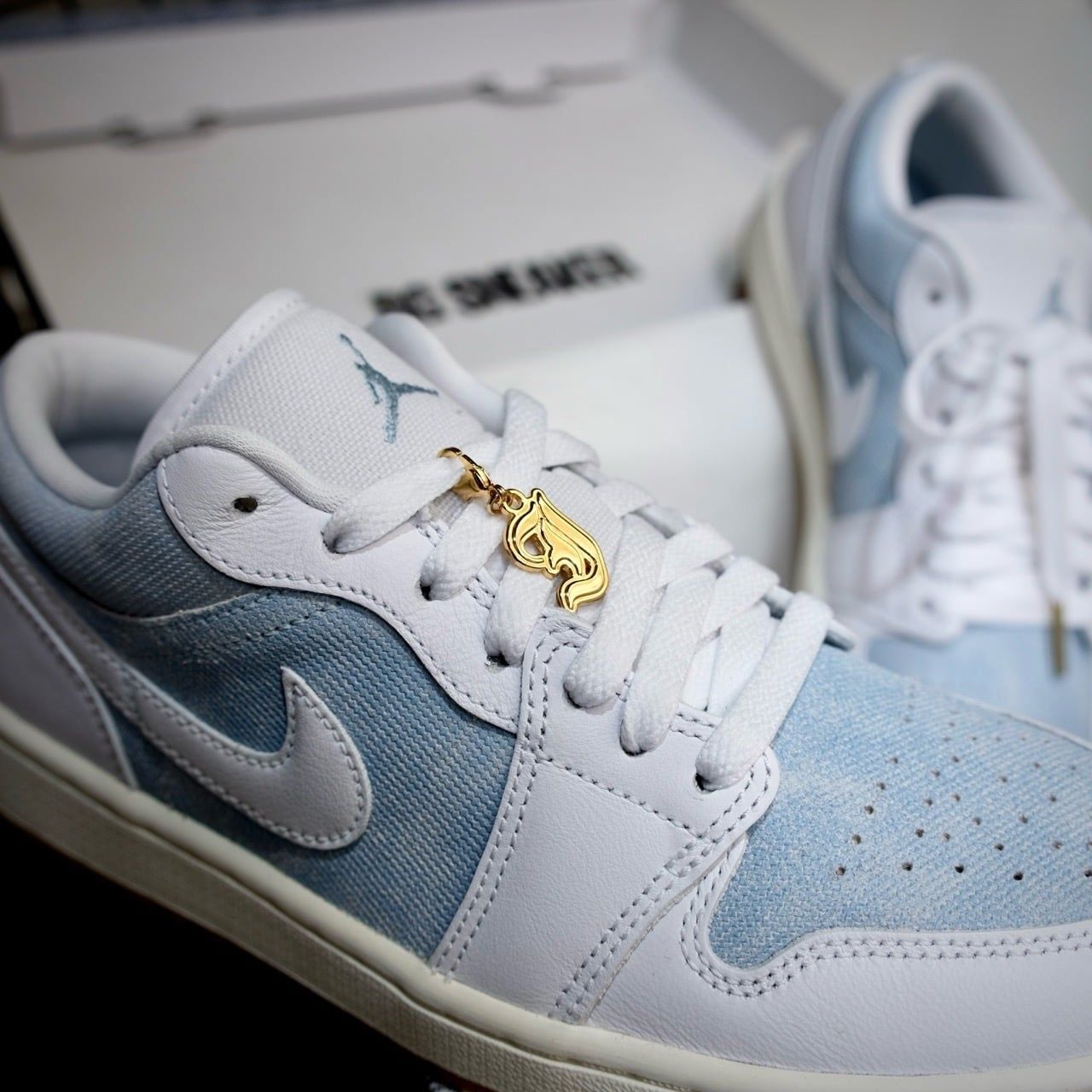  Giày Nike Air Jordan 1 Low SE Worn Blue HQ2004-400 