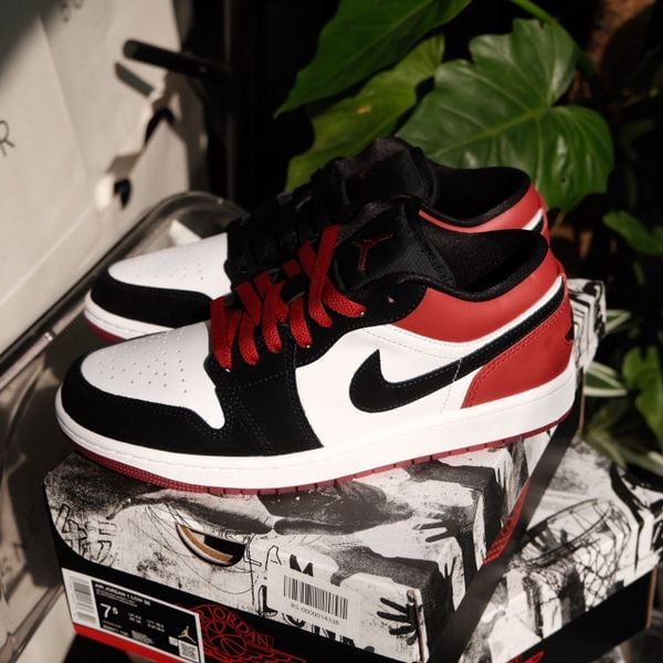  Giày Nike Air Jordan 1 Low ‘Black Toe 2025’ IB8971-106 