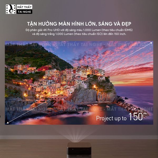Epson EF-72 - Máy chiếu mini thông minh tích hợp Google TV, sử dụng công nghệ 3LCD độc quyền kết hợp nguồn sáng RGB-LED tiên tiến, độ phân giải 4K PRO-UHD, độ sáng 1.000 ISO lumens, tương phản 5.000.000:1 cho hình ảnh và màu sắc cực đẹp