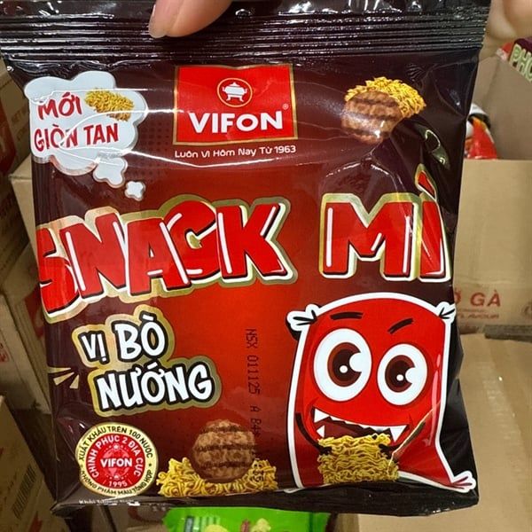 Snack mì ăn liền vị bò nướng
