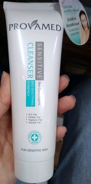 Sữa rửa mặt cho da nhạy cảm Provamed 100ml