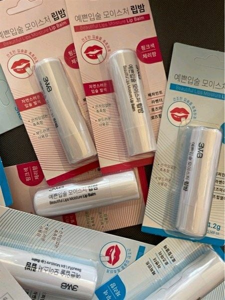 Son dưỡng môi không màu 3WB