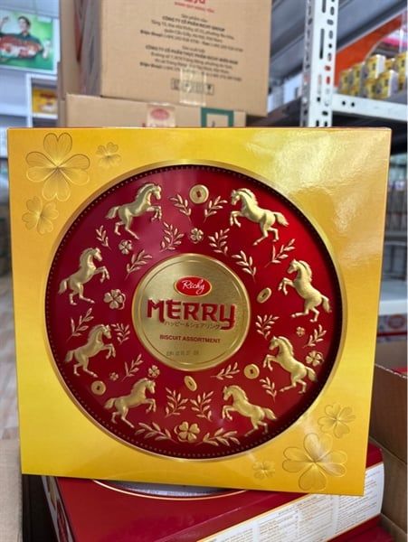 Bánh hộp merry mã đáo Thành Công