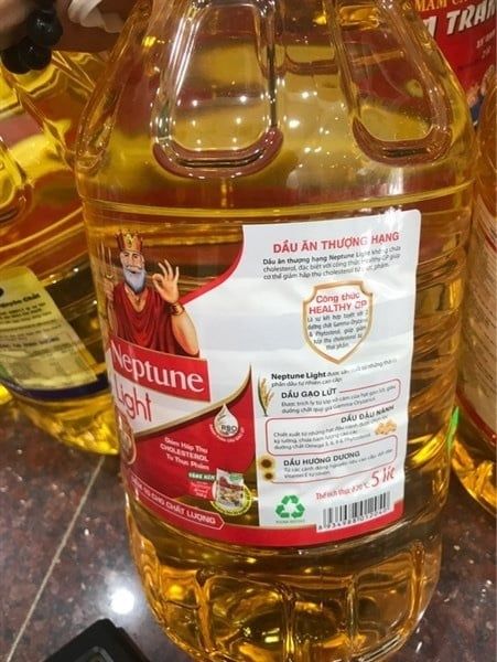 Dầu ăn Neptune light 5L