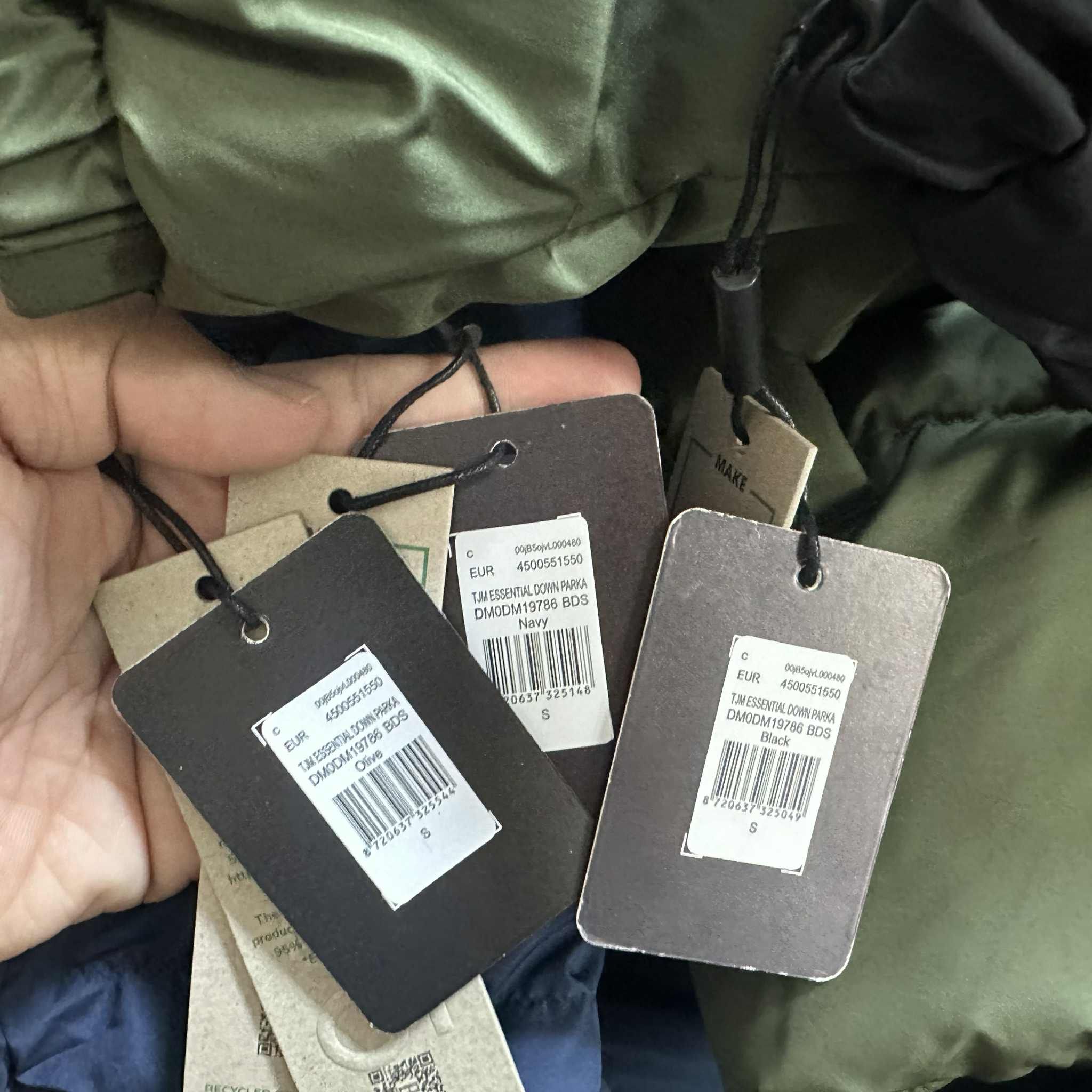 AK LÔNG VŨ TOM.MY HIL.FIGER ESSENTIAL 6410