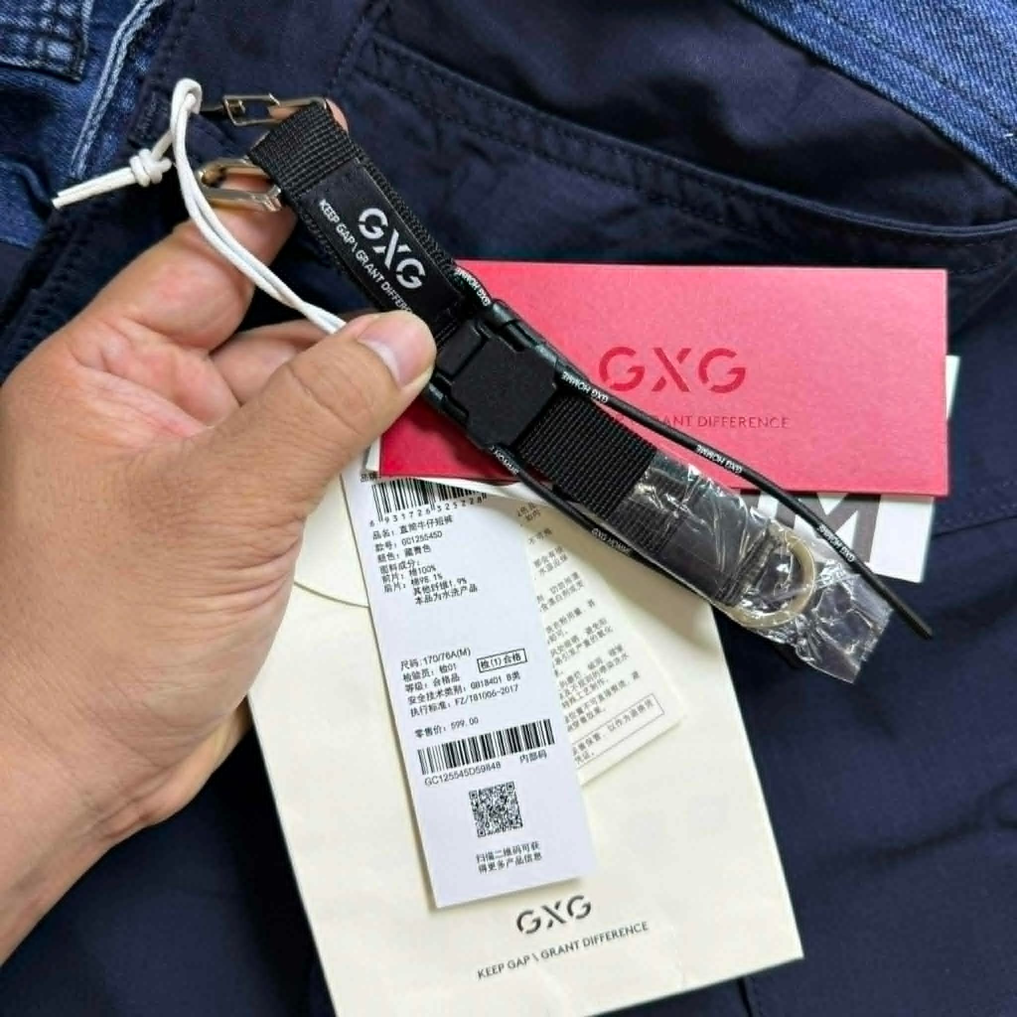 SHORT DENIM G.X.G TÚI HỘP 3453