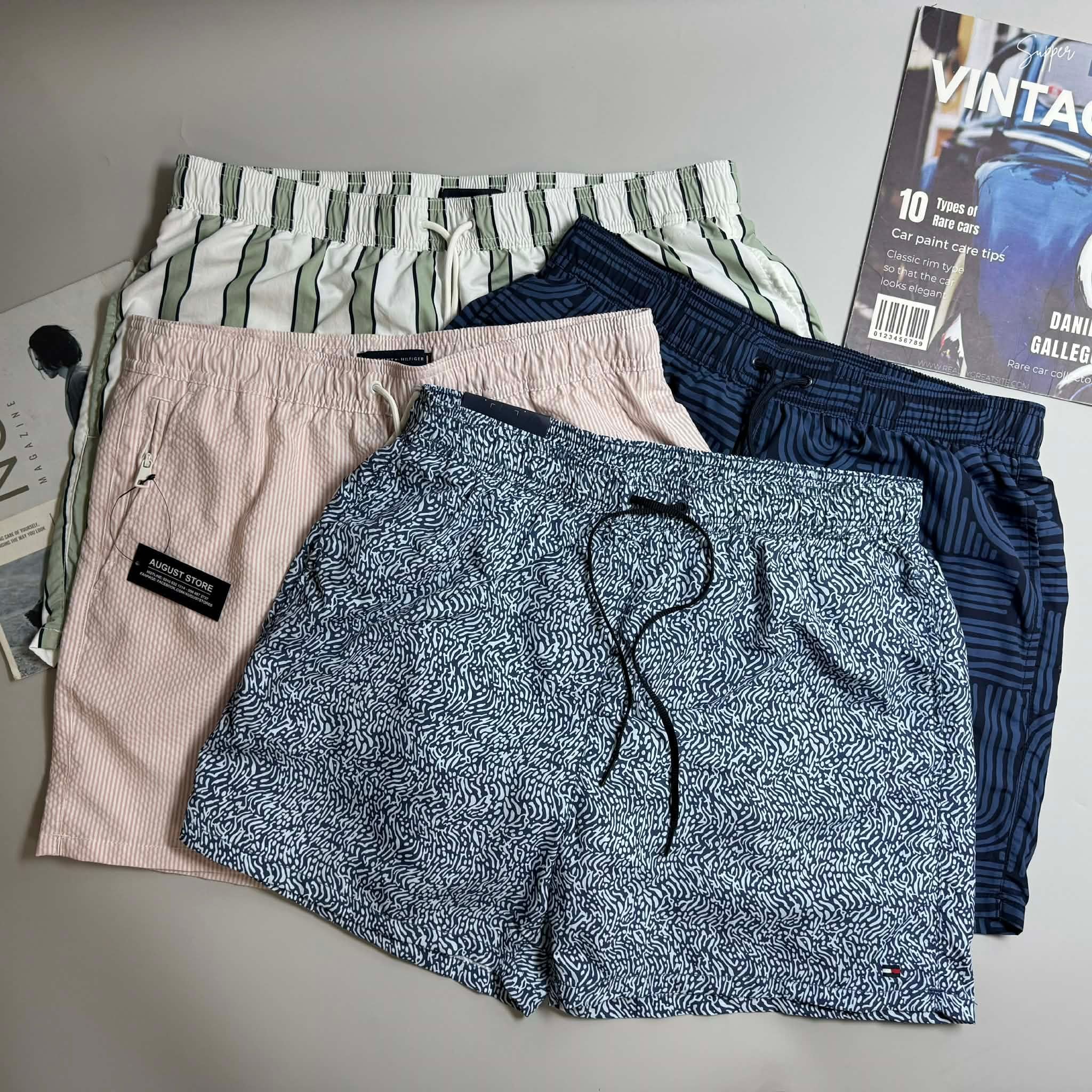 QUẦN BƠI TOMMY HỌA TIẾT LOGO 5667