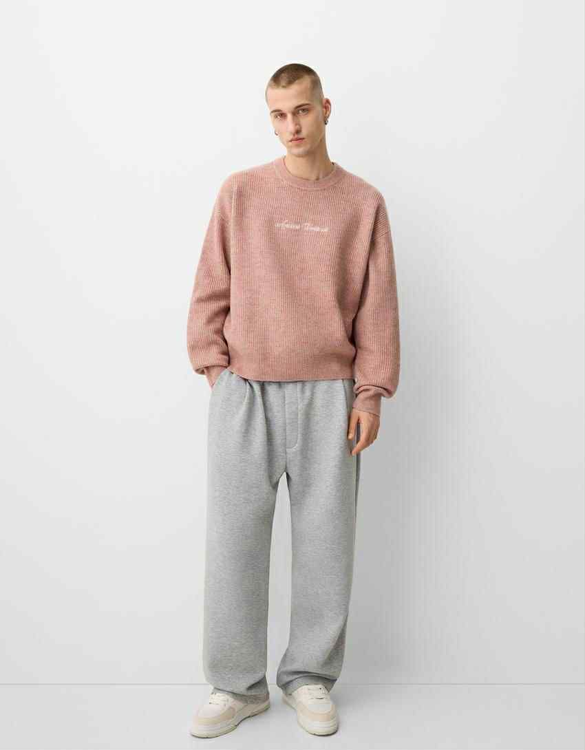 ÁO LEN BERS.HKA CHỮ THÊU NGỰC 7743