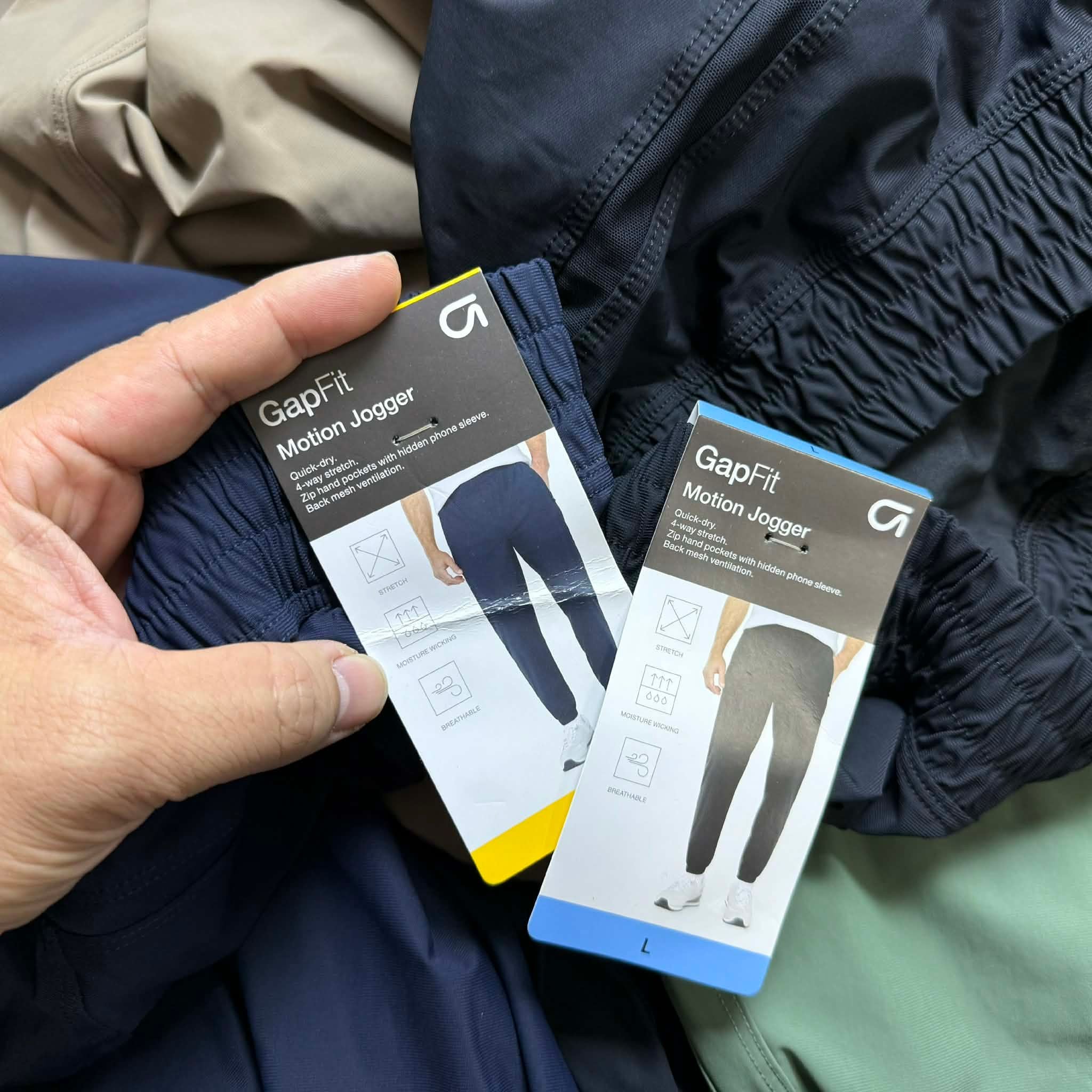 JOGGER GIÓ GAP.FIT MOTION RELAXED FIT 7507