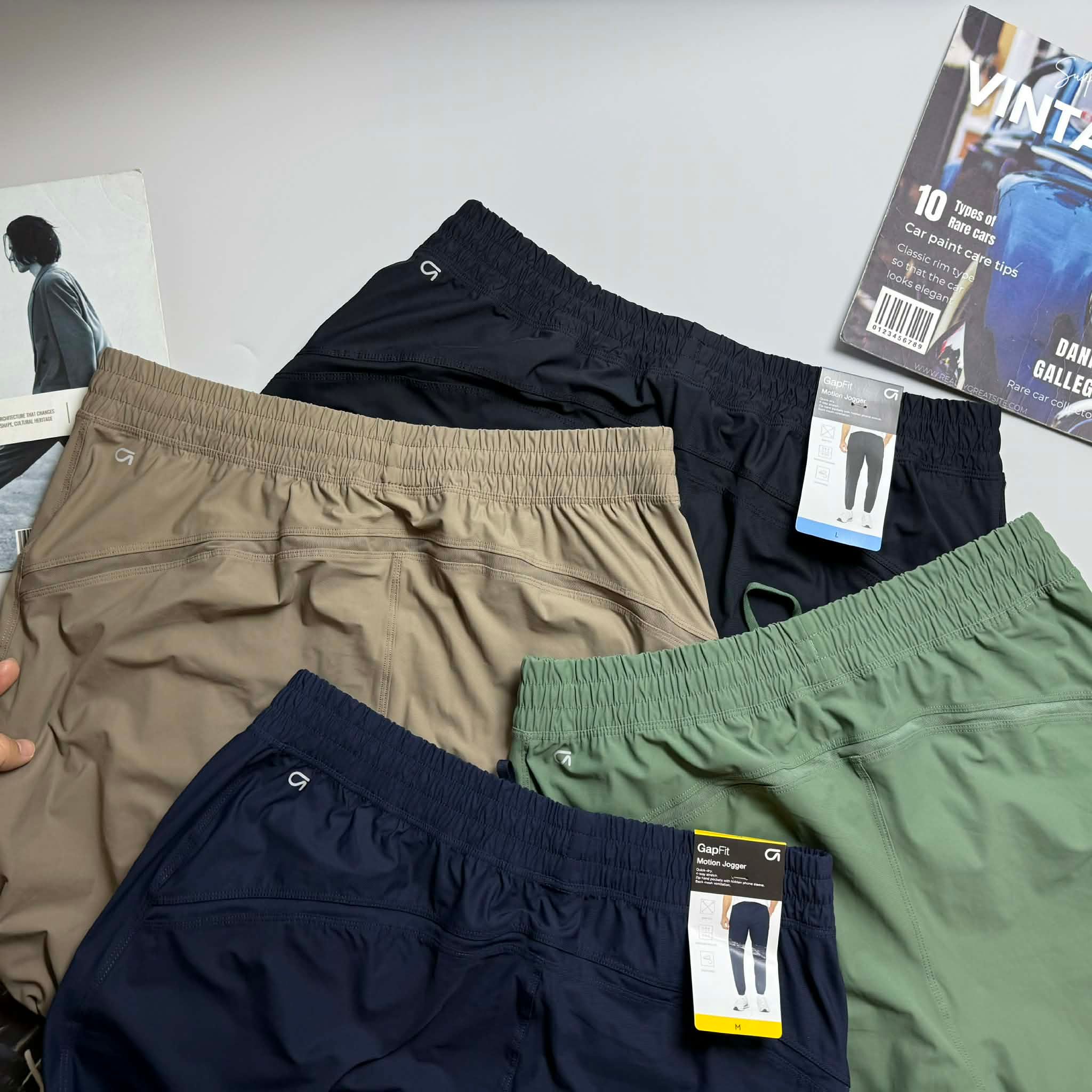 JOGGER GIÓ GAP.FIT MOTION RELAXED FIT 7507