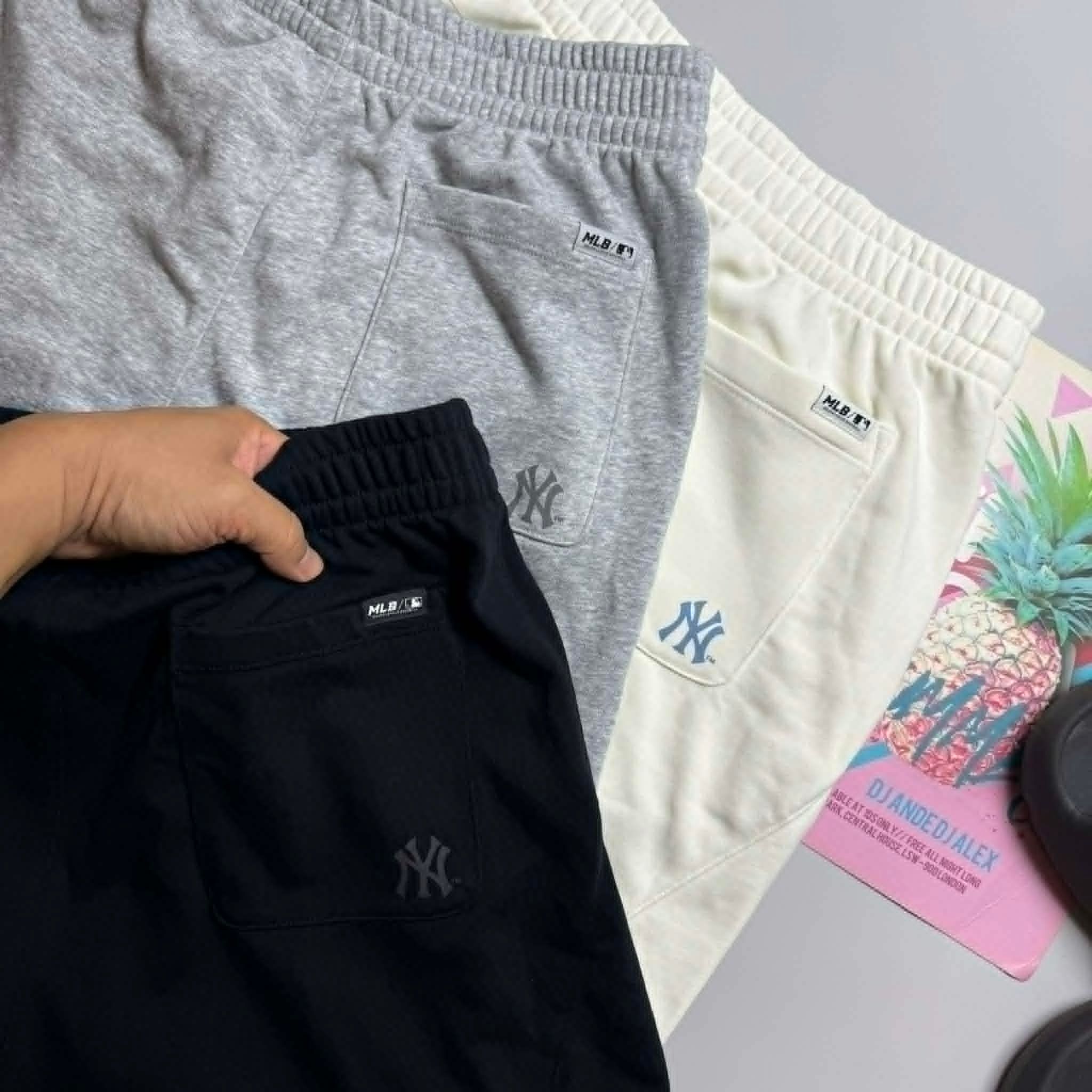 SHORT NỈ M.L.B BASIC MEGA LOGO 9IN 5458