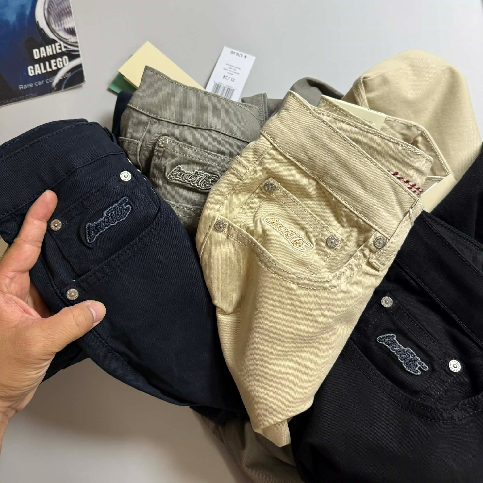 QUẦN KAKI LA.COSTE TÚI THÊU CHỮ SLIMFIT 4828