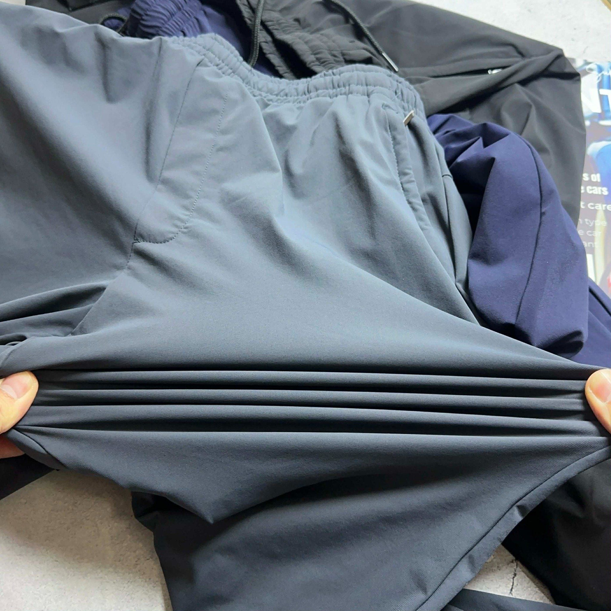 QUẦN VẢI GIÓ CẠP CHUN CENTER POLE ACTIVE 2677