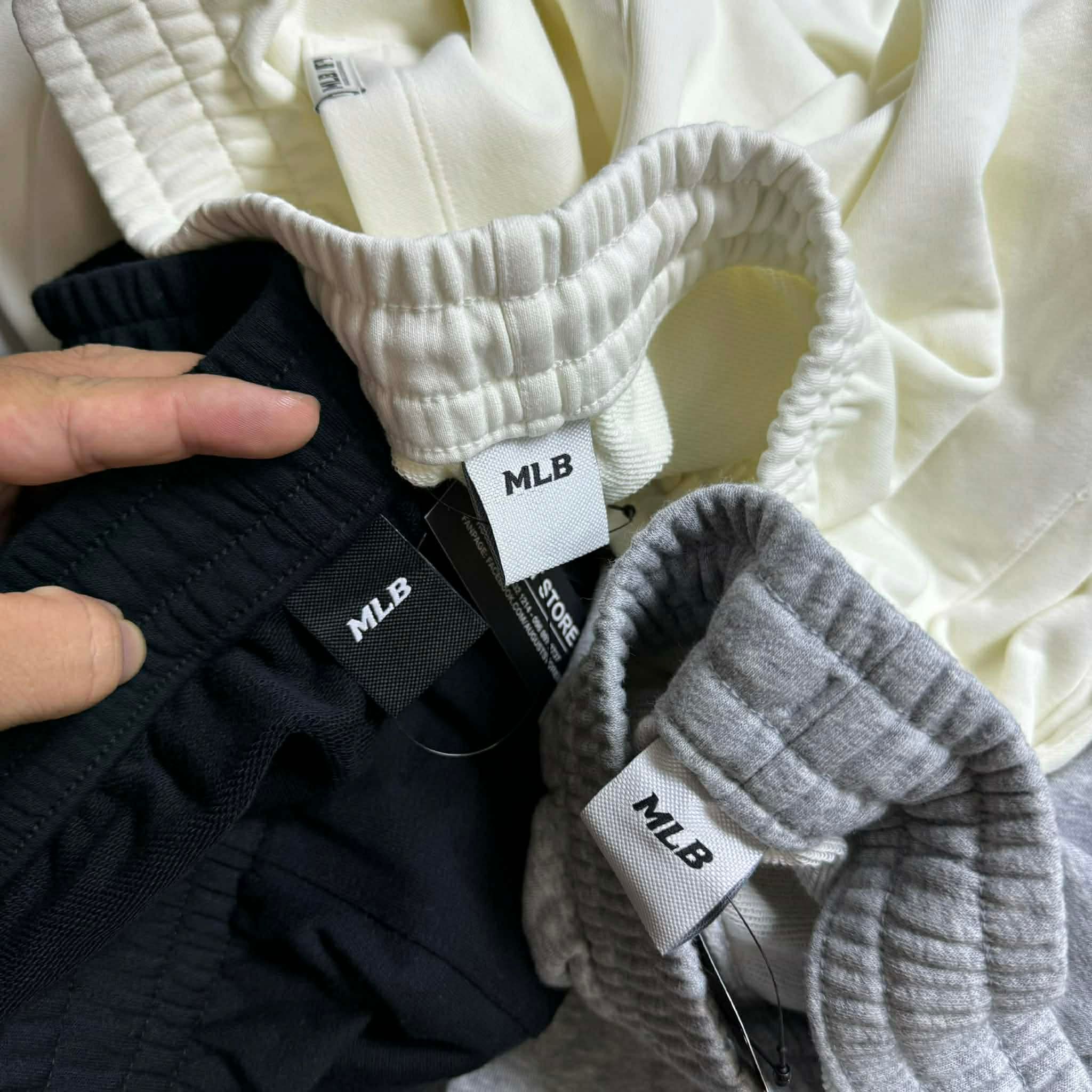 SHORT NỈ M.L.B BASIC MEGA LOGO 9IN 5458