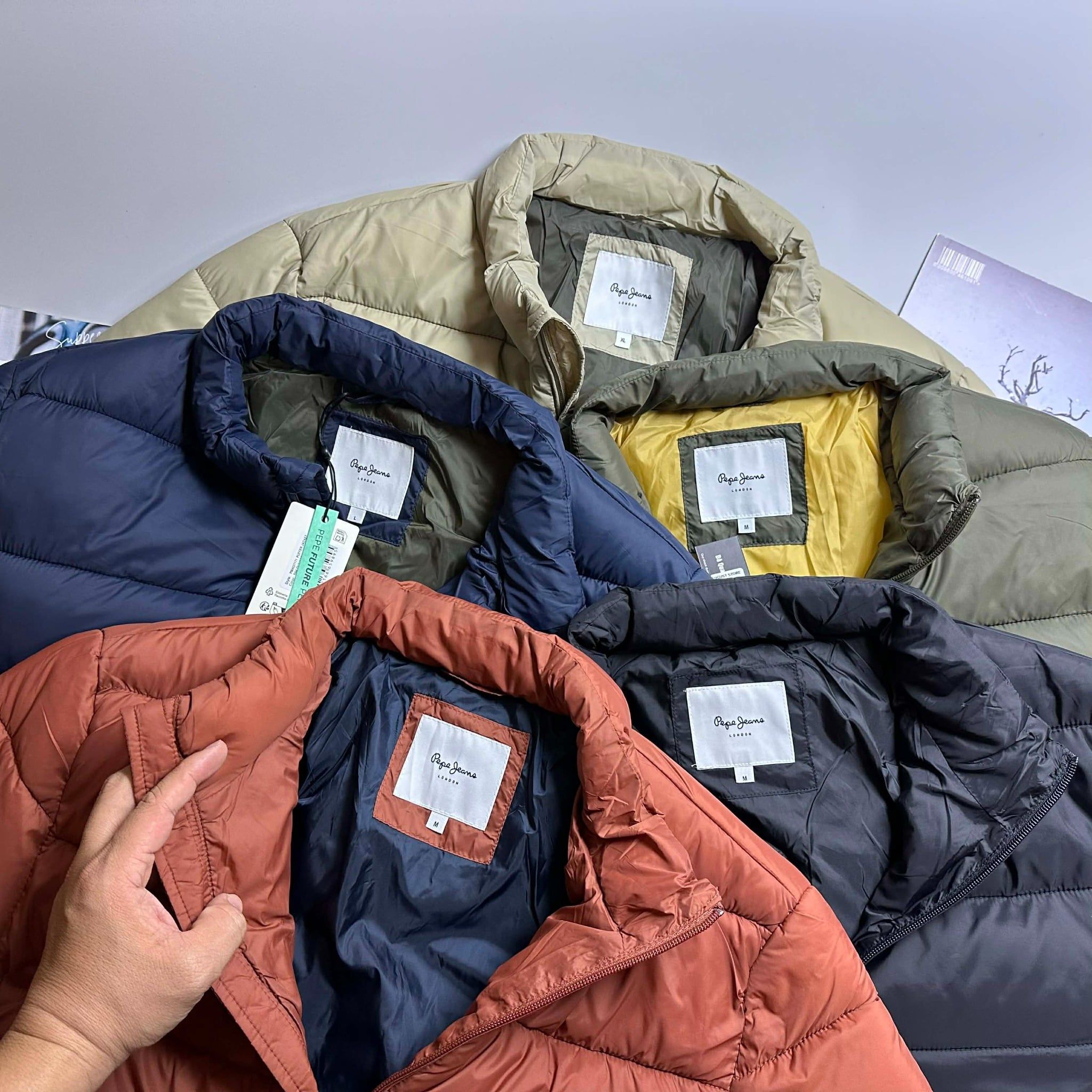 AK TRẦN BÔNG SIÊU NHẸ PEPE.JEANS LONDON 3060