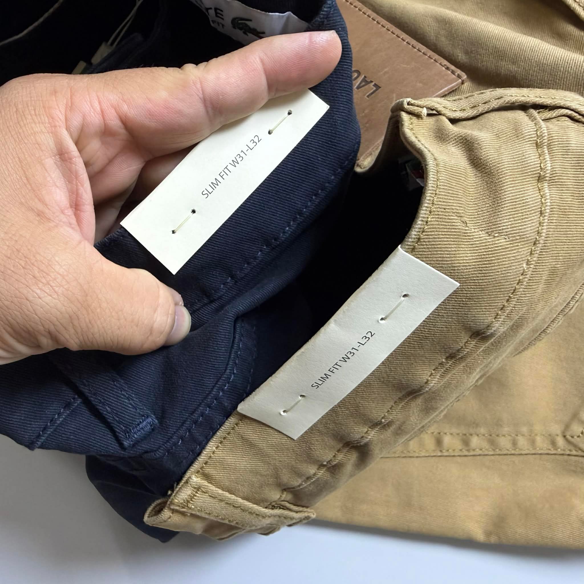 SHORT KAKI LA.COSTE LOGO TÚI SAU SLIM 6621