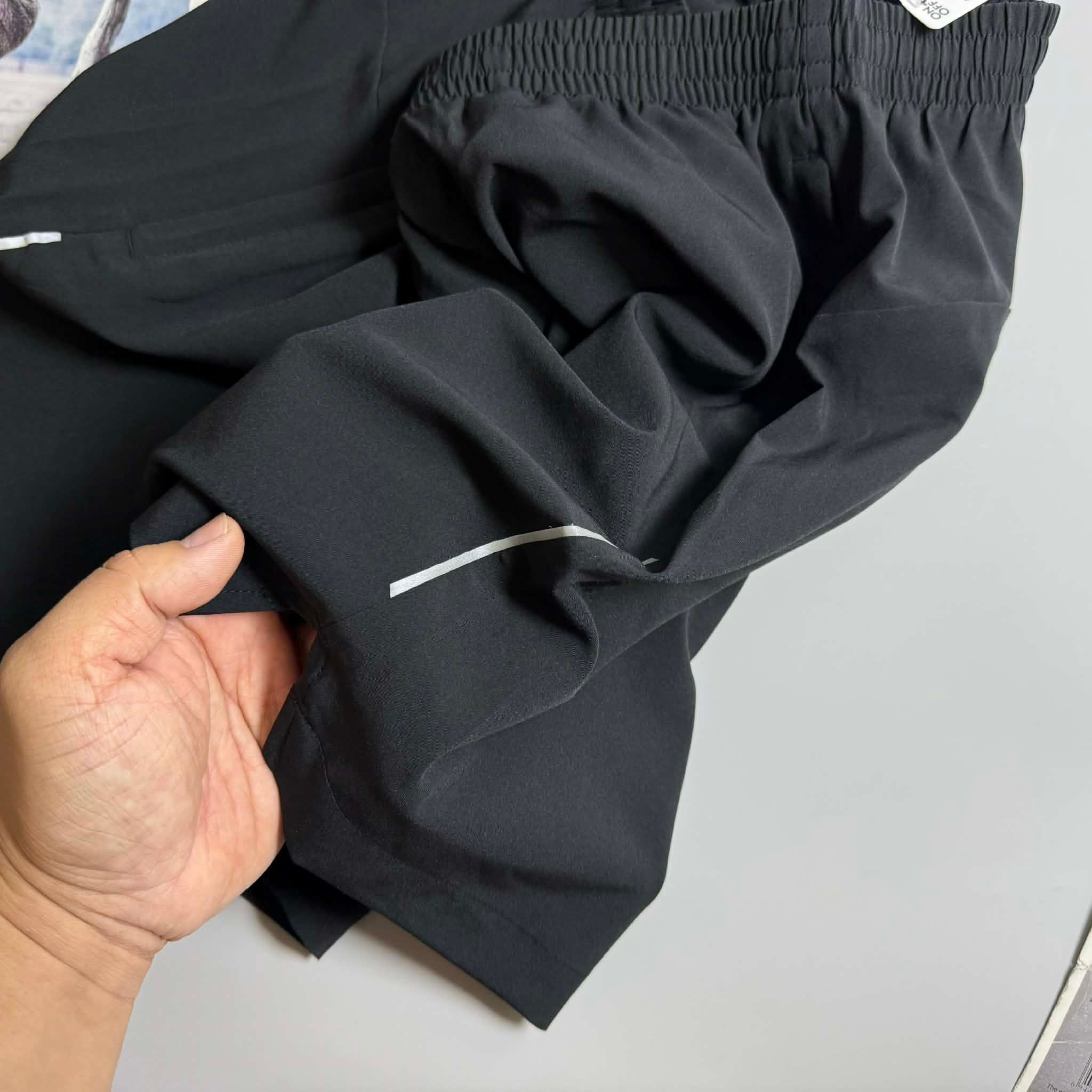 SHORT GIÓ THỂ THAO TÚI KHÓA ON/OFF 2062