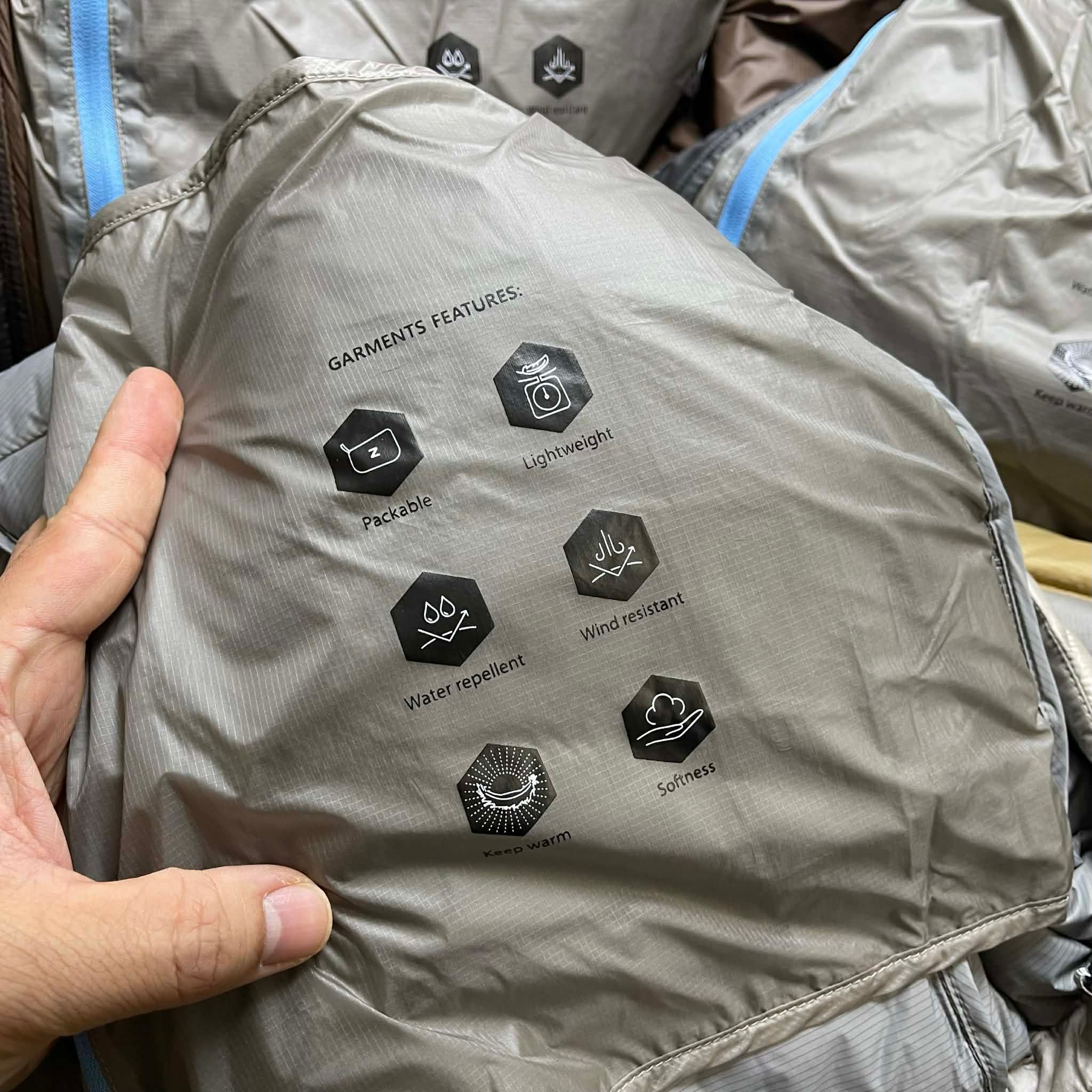 AKLV SIÊU NHẸ ZERO.GRAM RAMONA 130 8013