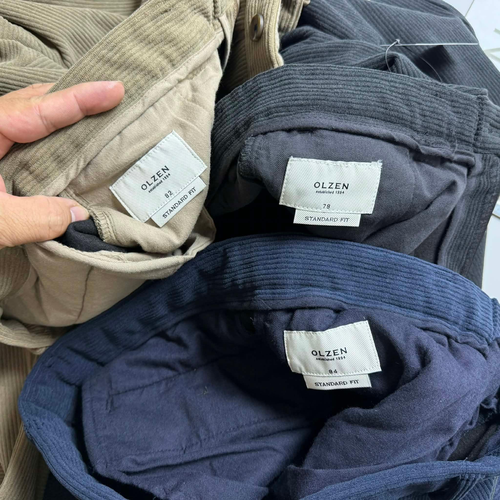 QUẦN NHUNG KẺ TĂM OL.ZEN STANDARD FIT 3032