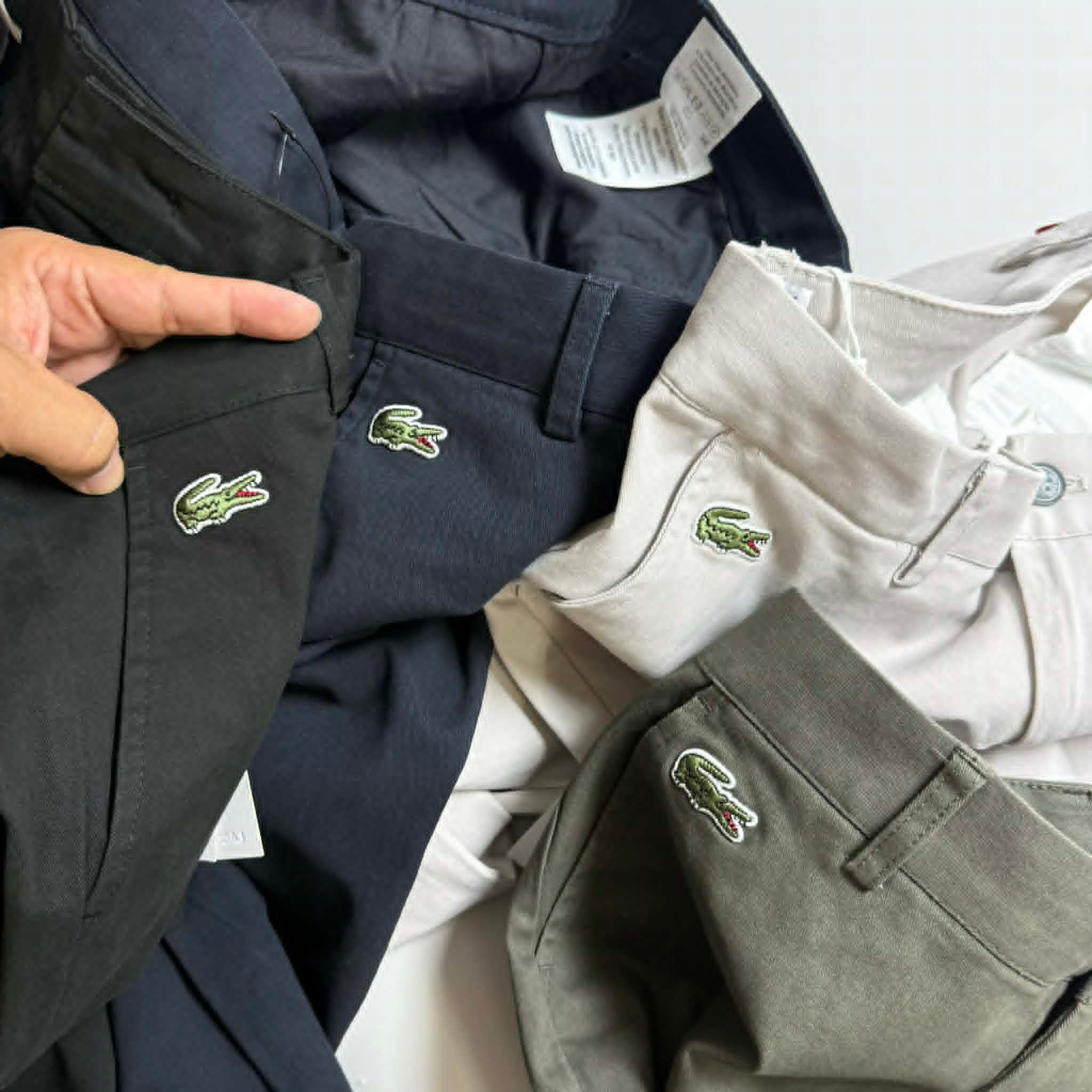 QUẦN CHINO KAKI LA.COSTE SLIM TÚI THÊU CHỮ 4834