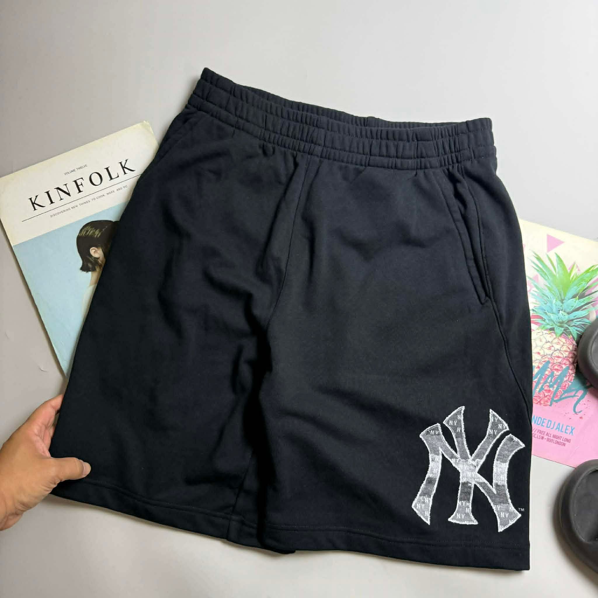 SHORT NỈ M.L.B BASIC MEGA LOGO 9IN 5458