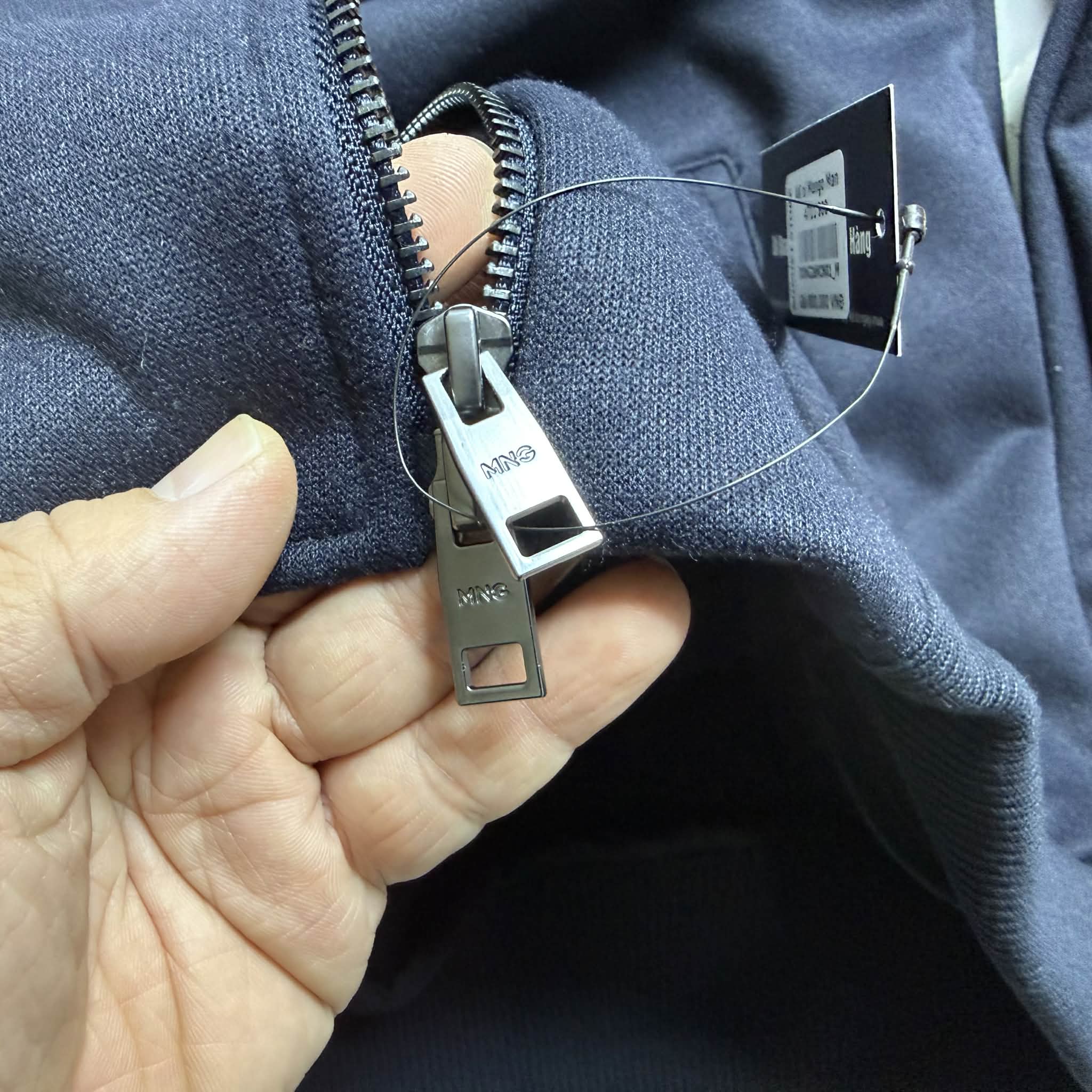 AK NỈ CỔ CAO MAN.GO MAN 4711